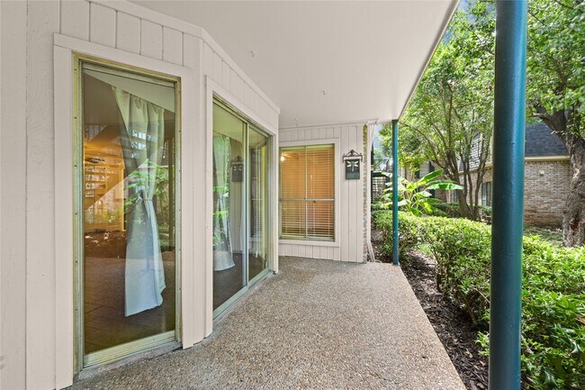 Building Photo - 800 Post Oak Blvd