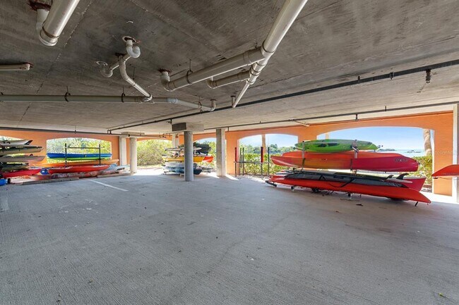 Building Photo - 5000 Culbreath Key Way