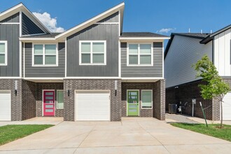 Building Photo - 19602 Molly Dr