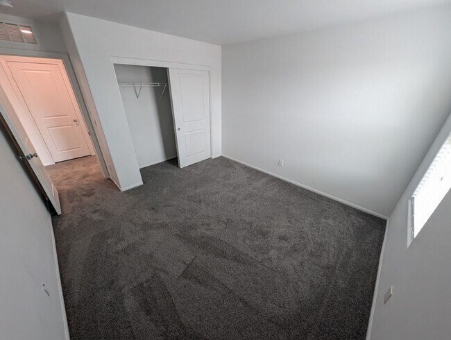 Building Photo - 10282 Massachusetts Ln