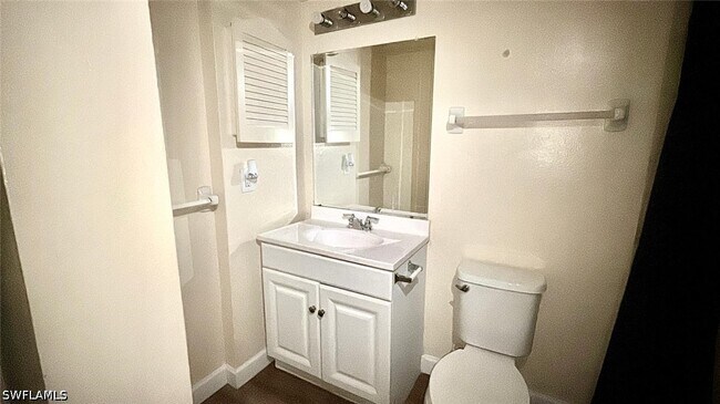 Building Photo - 5315 Summerlin Rd