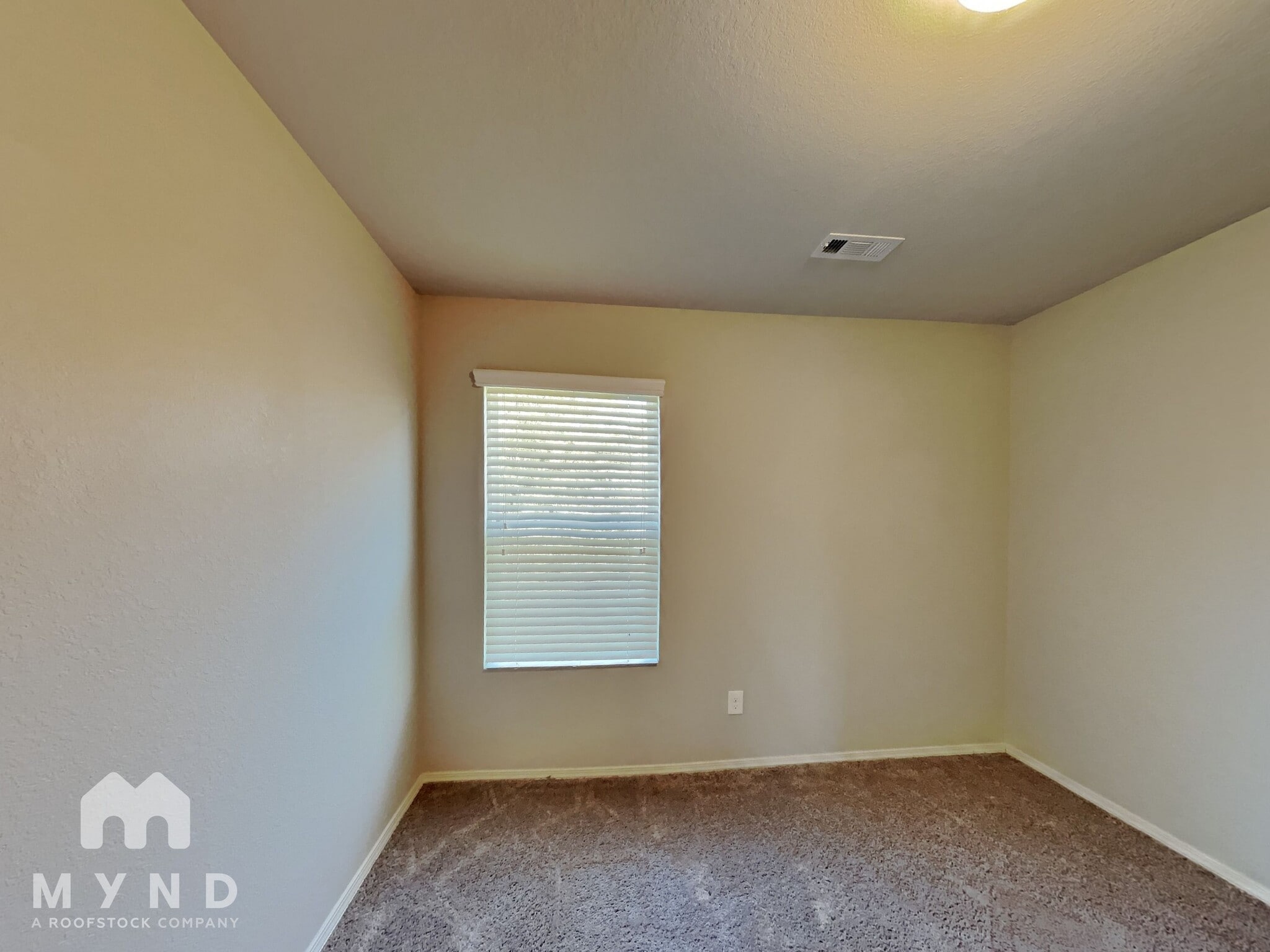 Building Photo - 936 Pinehurst Loop