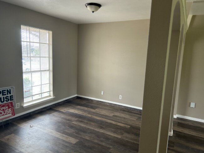 Building Photo - 3903 Tioga St