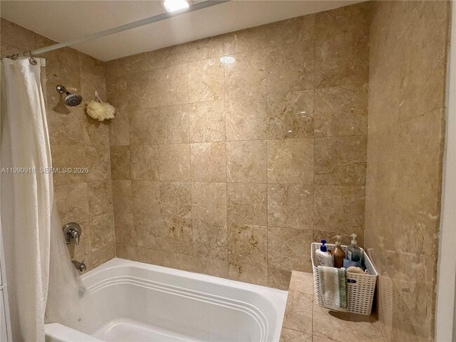 Building Photo - 801 Brickell Key Blvd