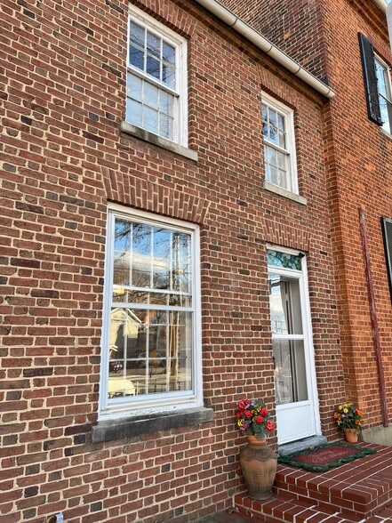 Primary Photo - 366 W Patrick St