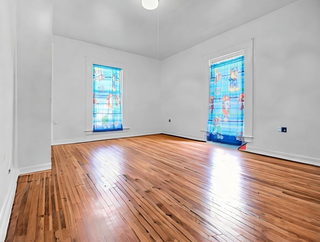 Building Photo - 1872 North Ave