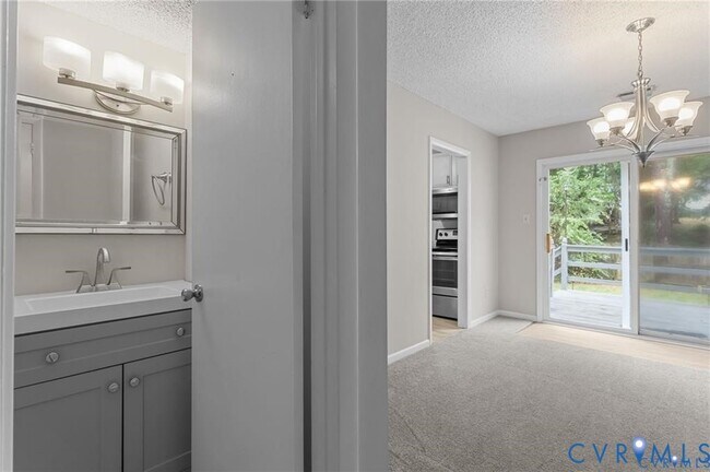 Building Photo - 2613 Chancer Dr