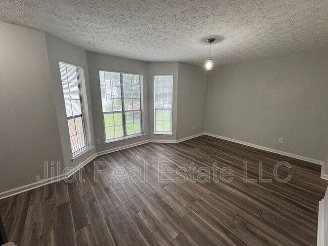 Building Photo - 5794 Sheldon Ct