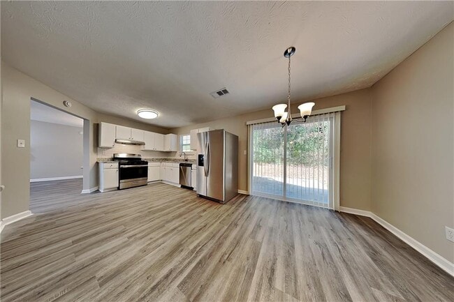 Building Photo - 554 Sherwood Oaks Rd