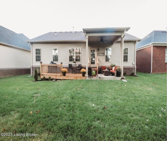 Building Photo - 1886 Carabiner Way
