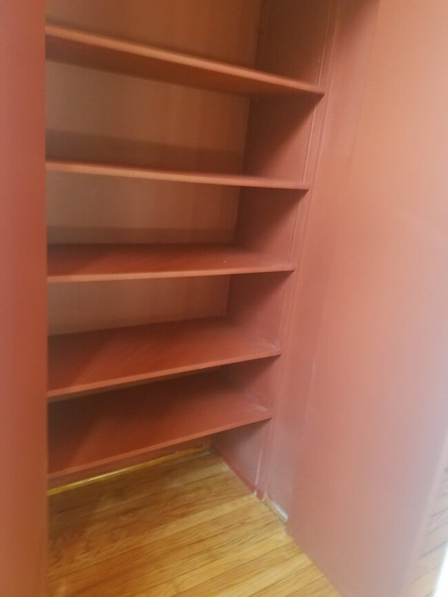 Building Photo - Single Family Home within walking distance to Quinnipiac