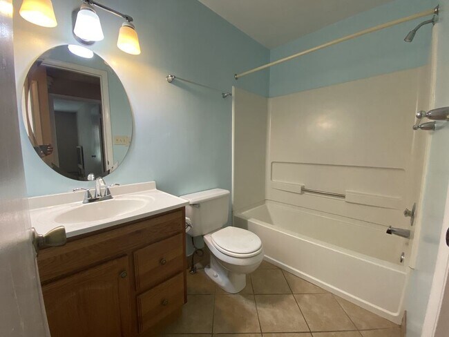 Building Photo - 18411 Guildberry Dr