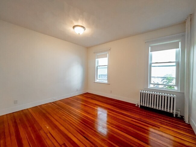 Building Photo - 24 Montvale St