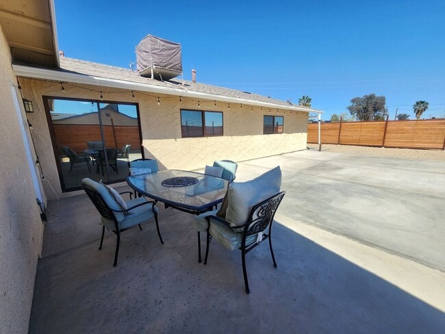 Building Photo - Spacious is The Word!