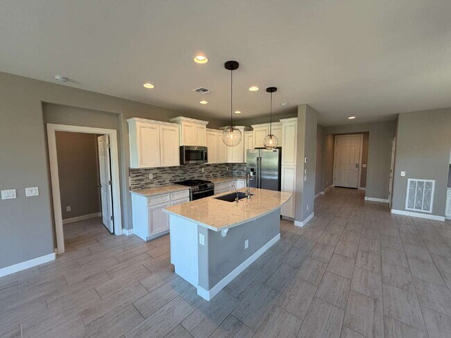 Building Photo - 35989 N Kennedia Ln