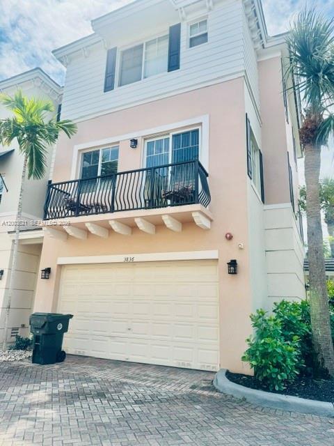 Building Photo - 3836 NW 5th Terrace