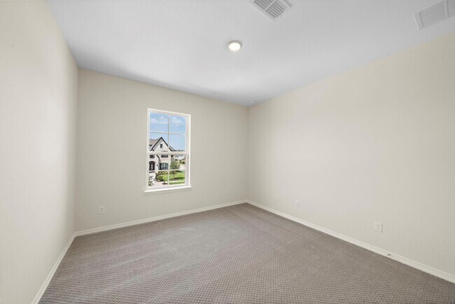 Building Photo - 9806 Oakwood Trl