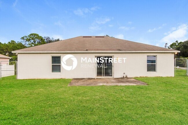 Building Photo - 3 Bedroom Pet-Friendly Home in PALM BAY, F...