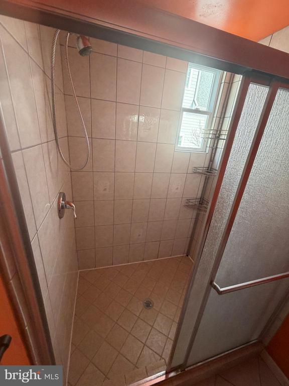 Building Photo - 7608 Leonard Dr