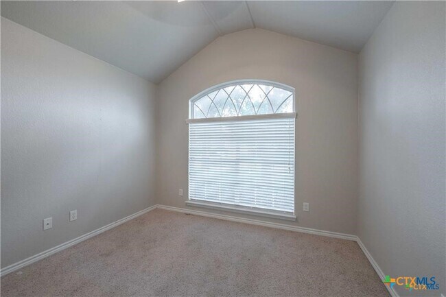 Building Photo - 6201 Flag Stone Dr