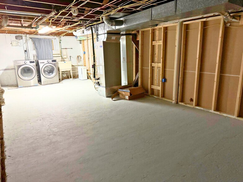 Building Photo - 2909 Duncan Ln