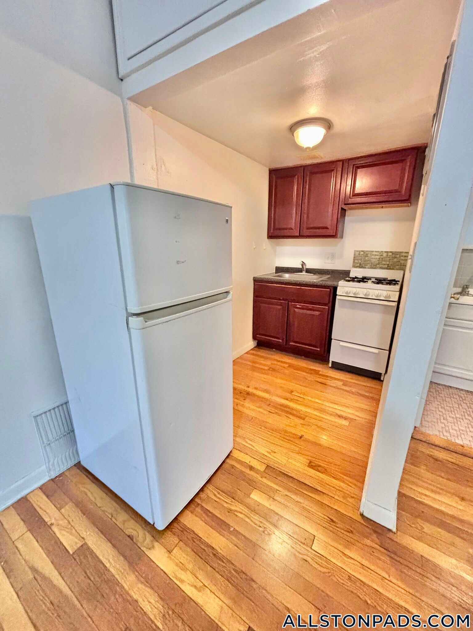 Building Photo - 153 Brighton Ave