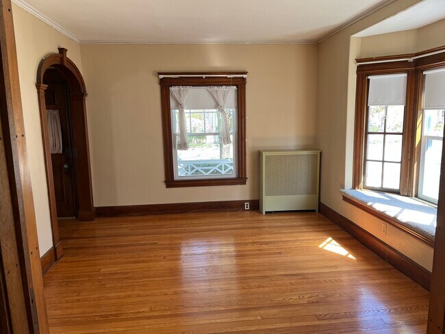 Building Photo - 487 Andover St