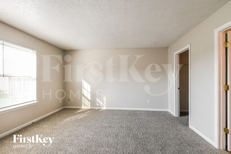 Building Photo - 2312 Westmere Dr