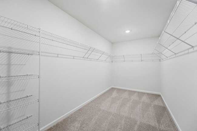 Building Photo - 10739 NW Moon Rise Ln