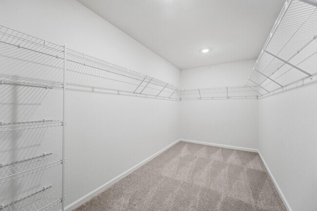 Building Photo - 10739 NW Moon Rise Ln