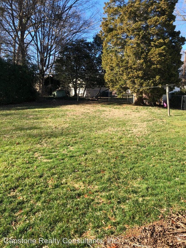 Building Photo - 2 br, 1 bath House - 808 BELLVIEW STREET