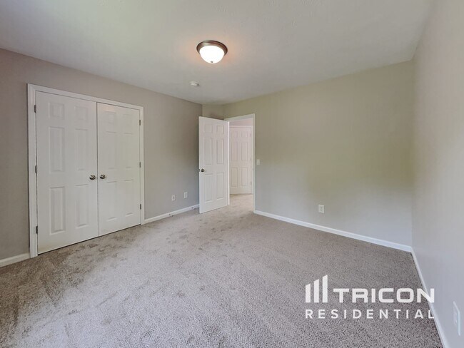 Building Photo - 82 Hester Pl