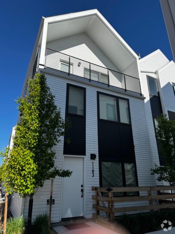 Building Photo - 1183 S Reed St