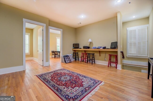 Building Photo - 4165 Raphael Street