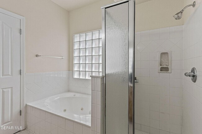 Building Photo - 6377 Franklin Ridge Dr