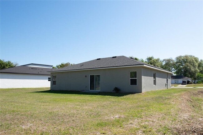 Building Photo - 422 Marion Oaks Course