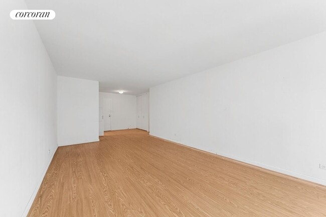 Building Photo - 501 E 87th St