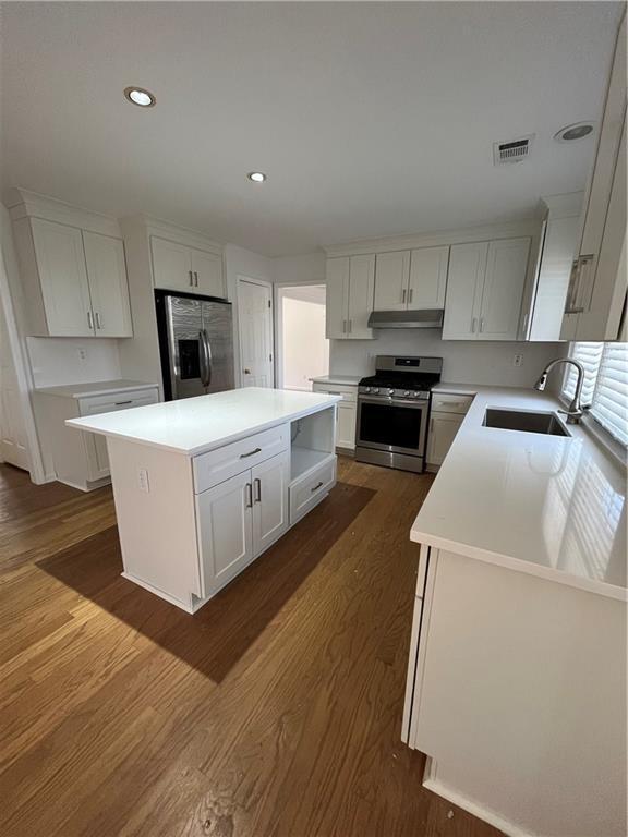 Building Photo - 6535 Ganton Dr