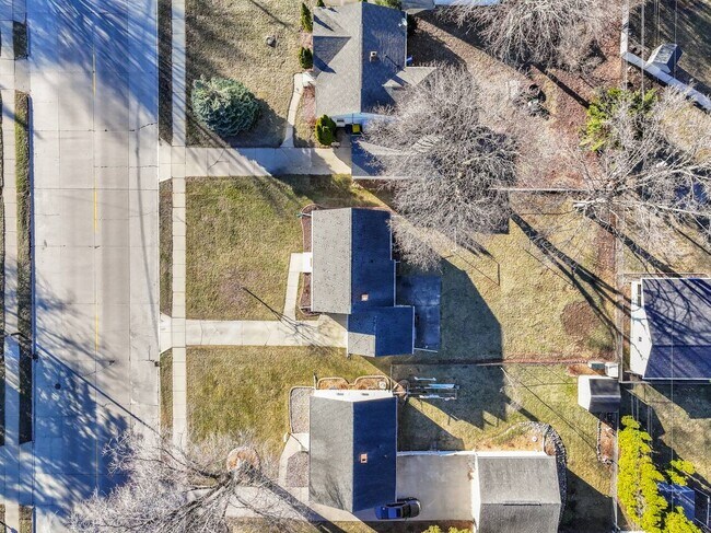 Building Photo - 1446 9th St