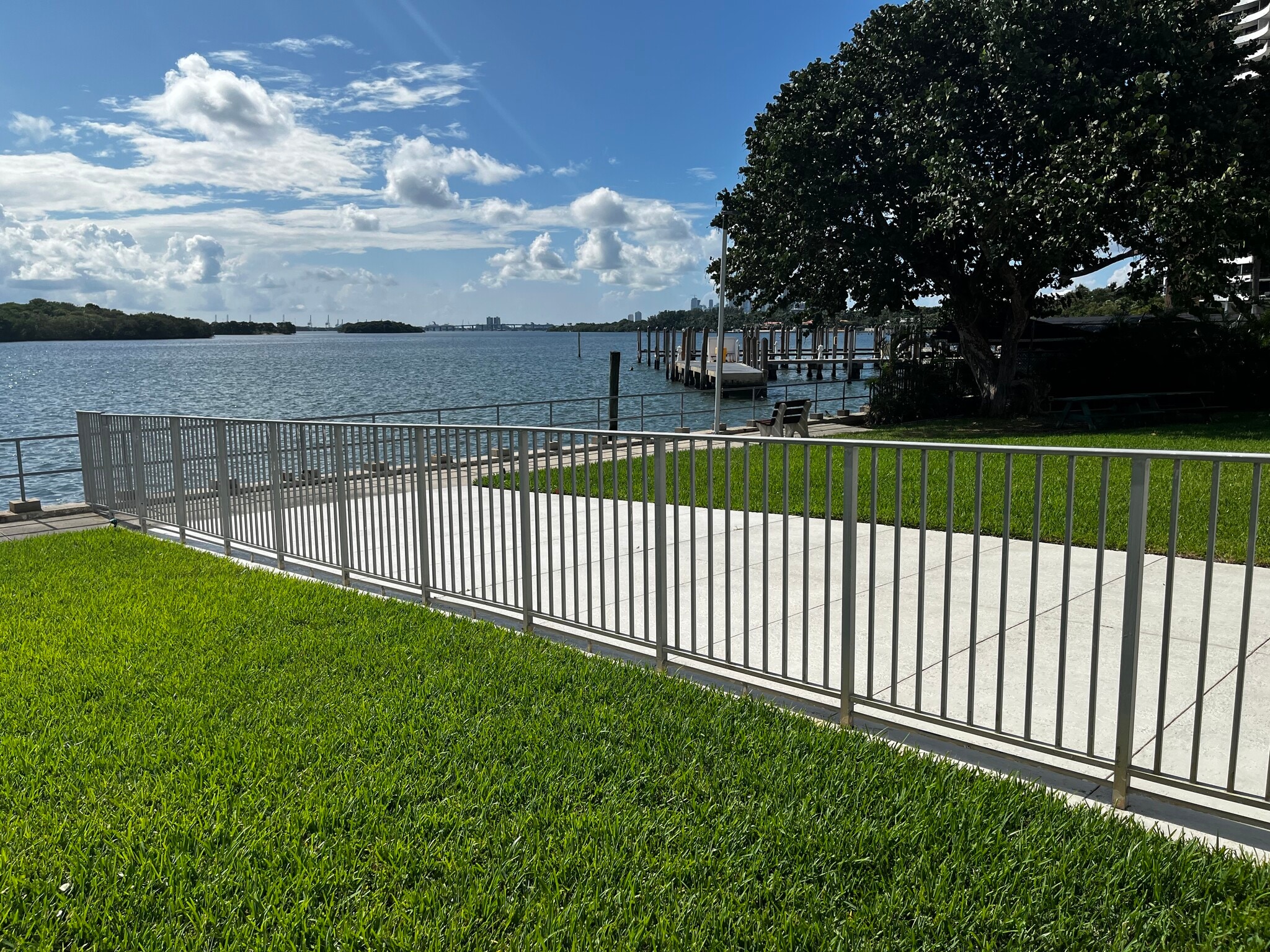 Building Photo - 880 NE 69th St