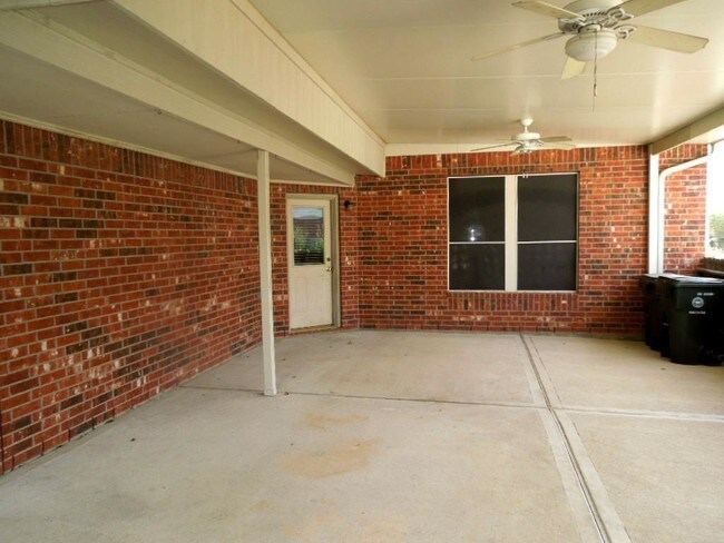 Building Photo - 3234 Brook Arbor Ln
