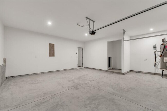 Building Photo - 2713 Crk Vw Ter NW