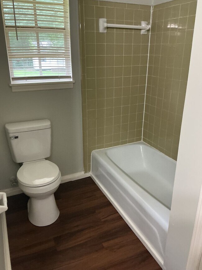 Building Photo - NOW AVAILABLE!  COME SEE ME!! CLAIM ME FIR...
