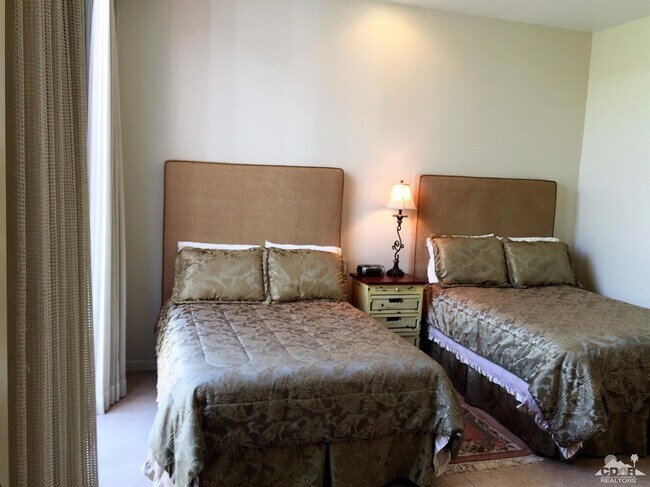 Building Photo - 47483 Marrakesh Dr