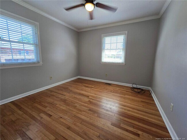 Building Photo - 5410 Laramie Ct