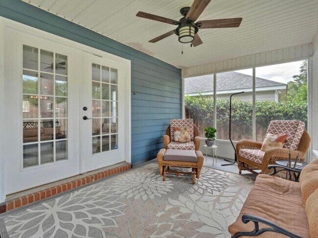 Building Photo - 9405 Windam Way