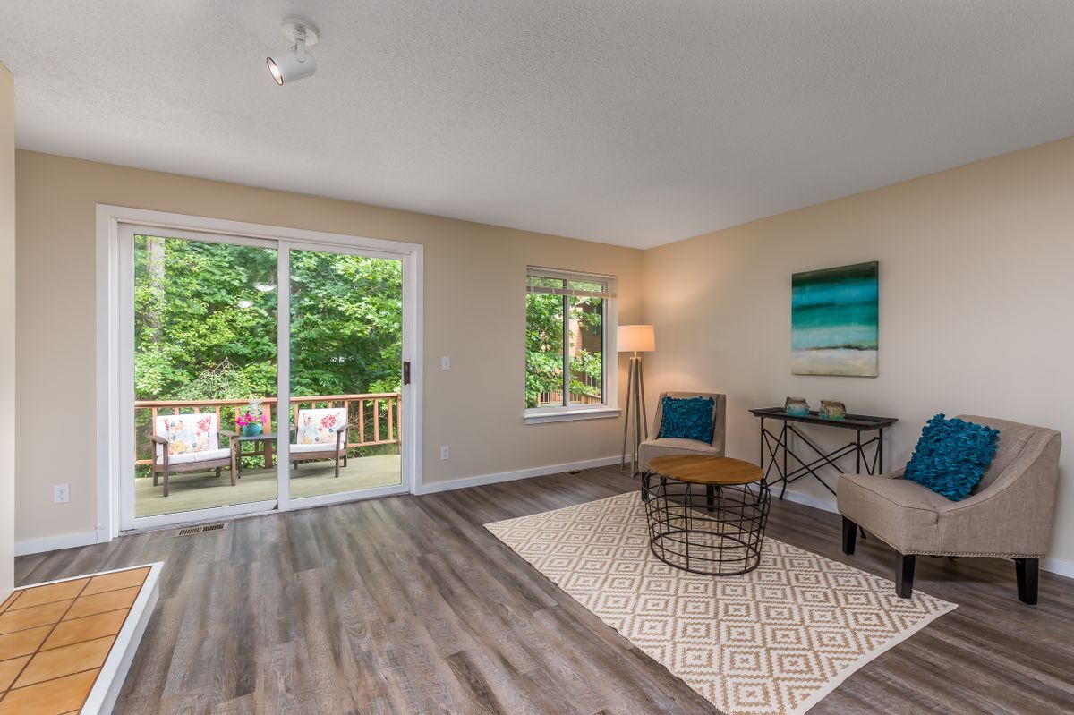 Building Photo - 87 Dunvegan Wds Dr