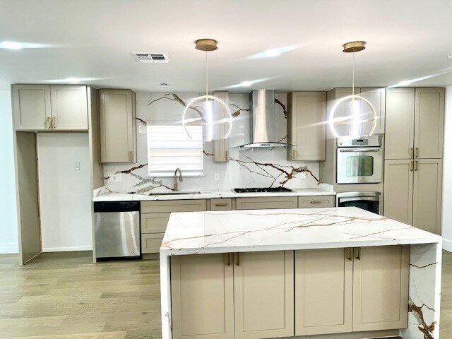 Building Photo - 12318 Queensbury Ln