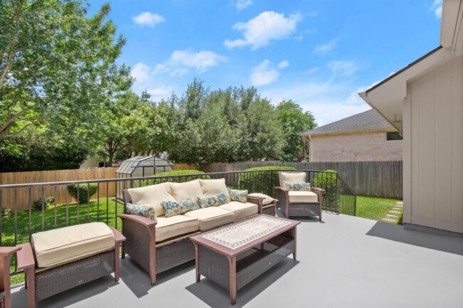 Building Photo - 9127 Edwardson Ln