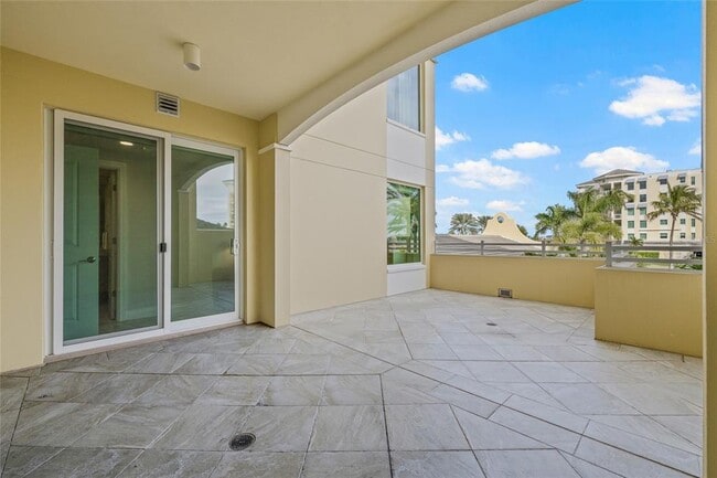 Building Photo - 795 Collany Rd